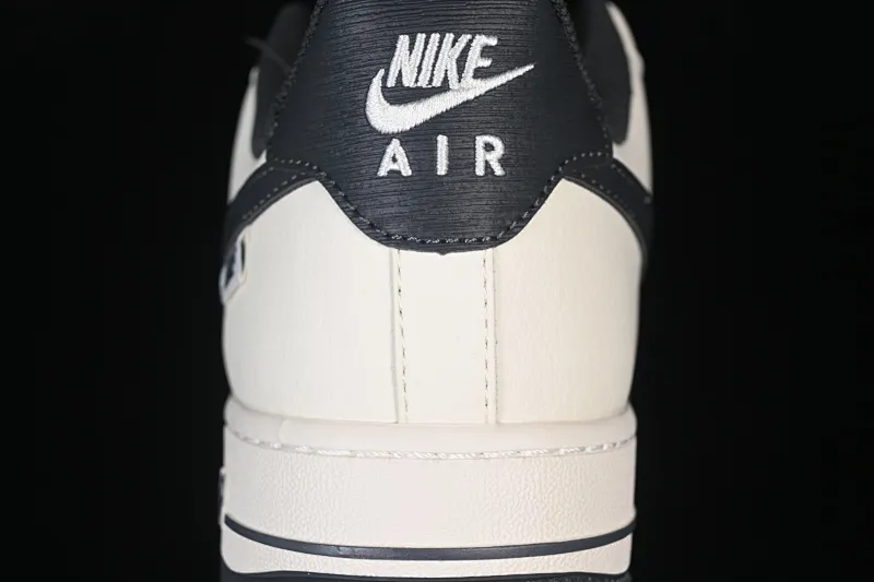 All categories Nk Air Force 1 Air Force series Nk Air Force 1 Low Air Force low-top Nike Air Force 1'07 Low off-white dark gray Air Force 1 low-top casual sneakers SM6668-119